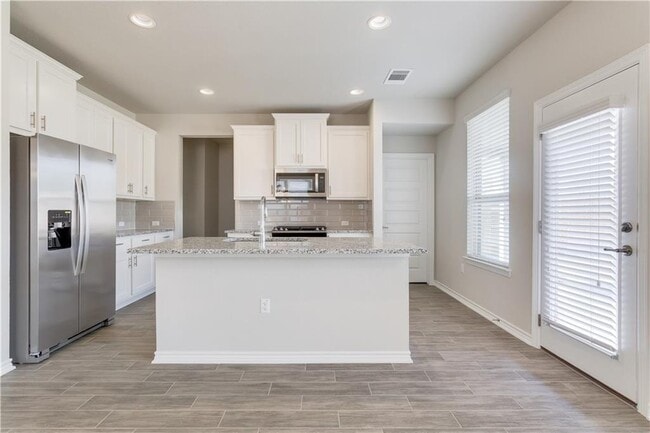 Building Photo - 14202 McCoy Lp