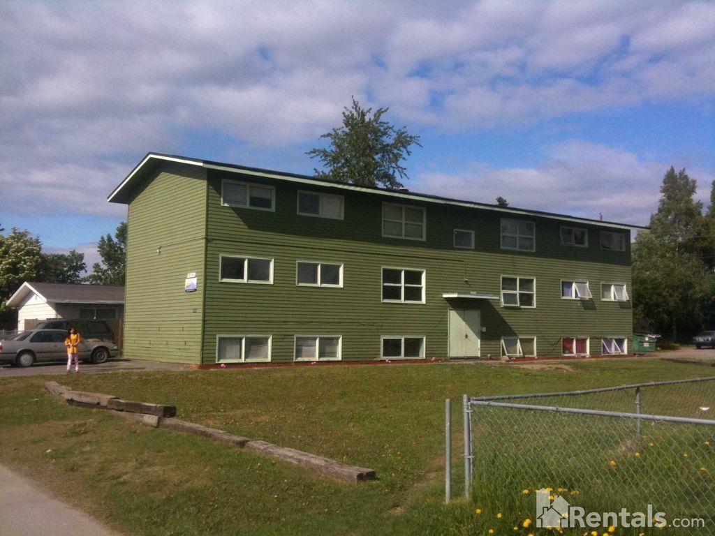 Building Photo - 534 N Lane St