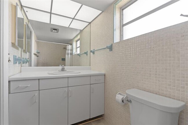 Building Photo - 2160 NW 66th Ave