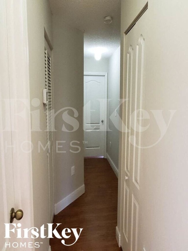 Building Photo - 17655 SW 146th Ct