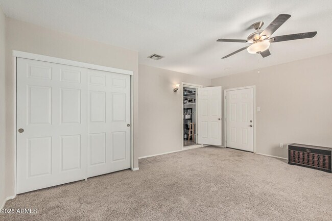 Building Photo - 3741 W Poinsettia Dr
