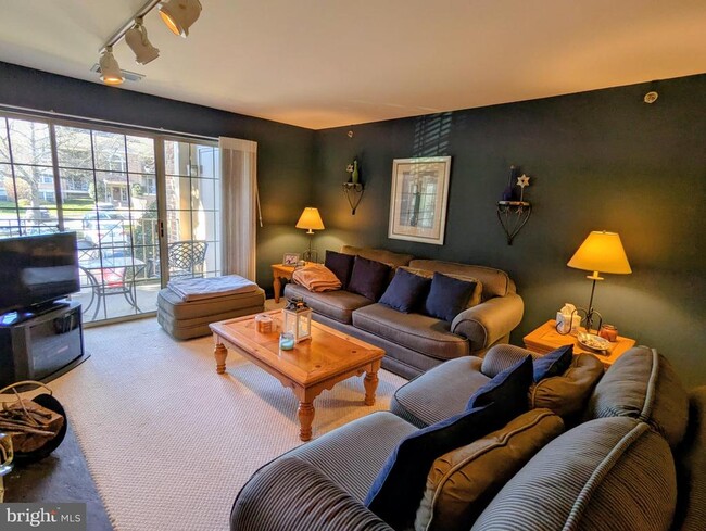 Building Photo - 14217 Quail Crk Wy