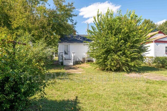 Building Photo - 1407 N 32nd St