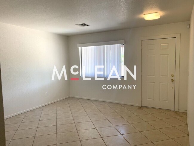Building Photo - 3055 E San Juan Rd