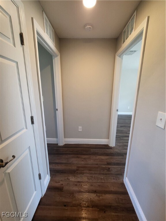 Building Photo - 9031 S Indio Cir