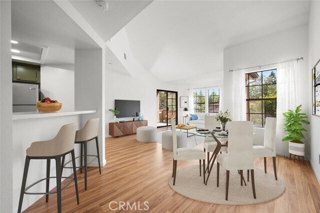 Building Photo - 1048 Calle Del Cerro