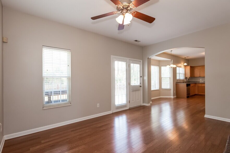 Building Photo - 3924 Huntmeadow Dr