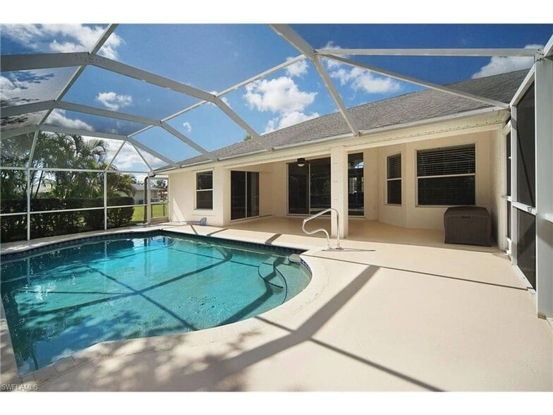 Building Photo - Coming Soon 3 BR / 2 BA + Den Home with Pool and Fenced Back Yard