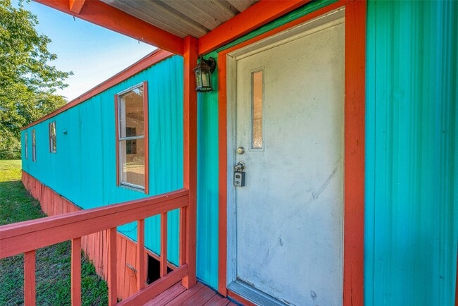 Building Photo - 13202 Hilltop Ct