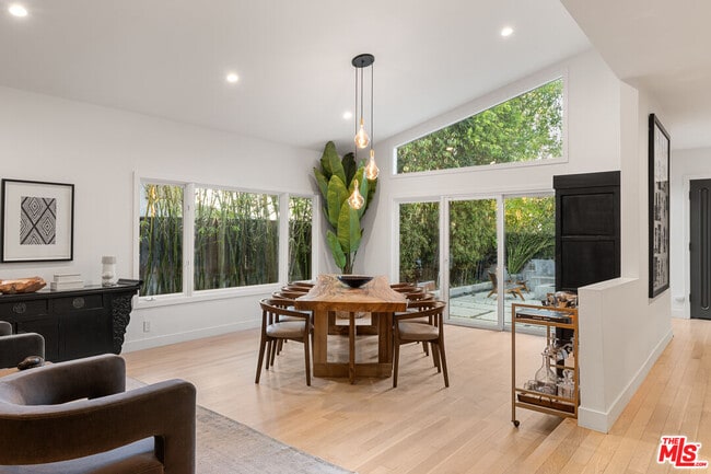 Building Photo - 3355 Alana Dr