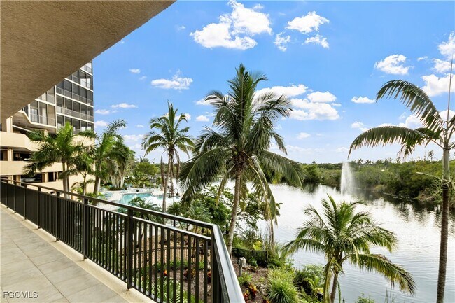 Building Photo - 14300 Riva Del Lago Dr