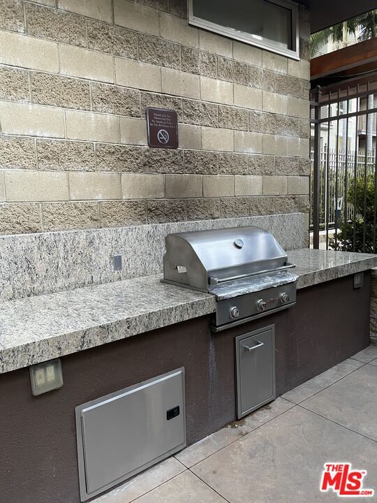 Building Photo - 100 S Alameda St