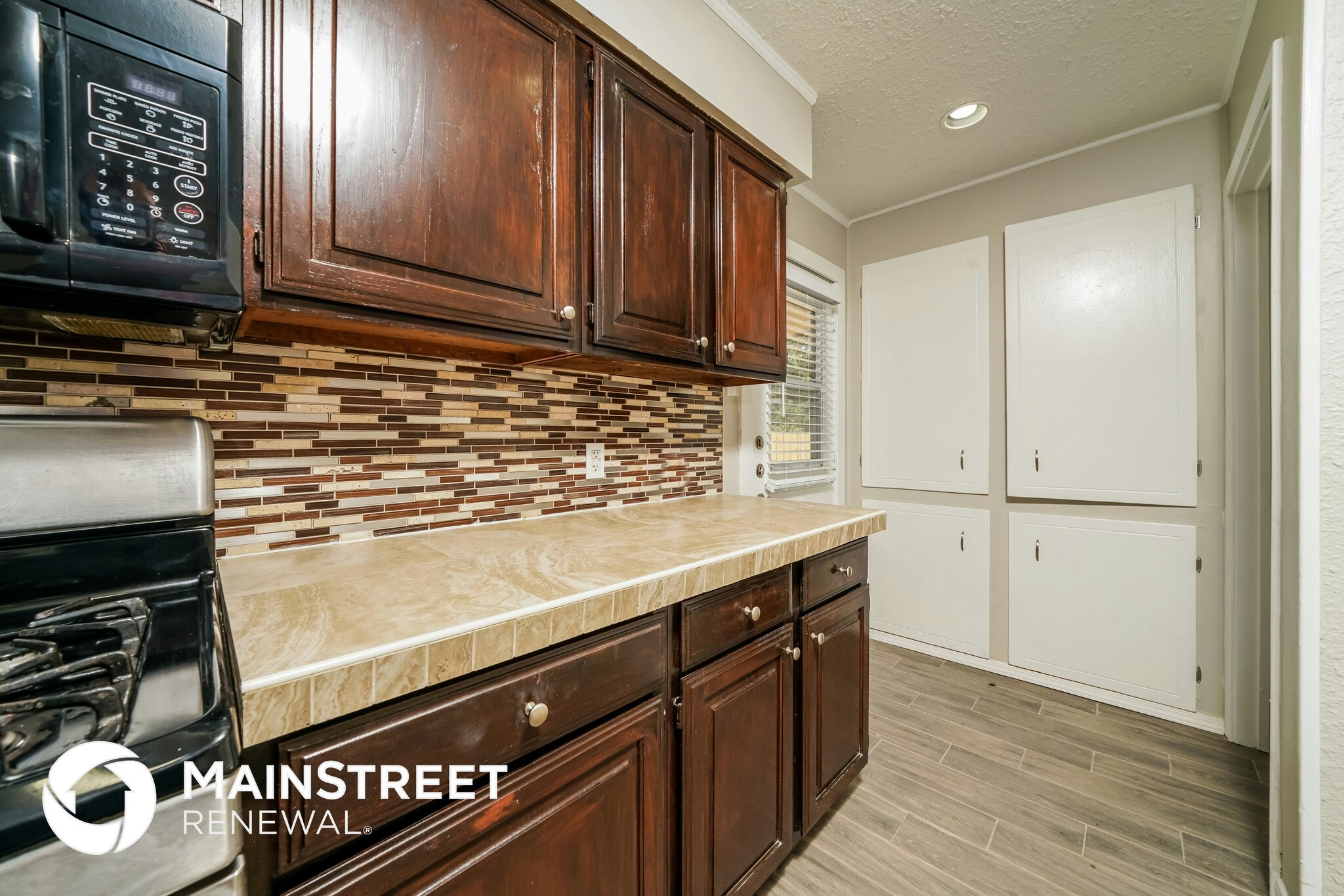 Building Photo - 2937 Larry Dr