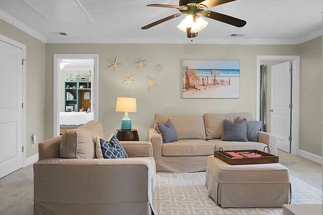 Building Photo - Johns Island 4BR, 2.5 BA Gem: Features Wood Floors, 2-Car Garage, & Community Pool