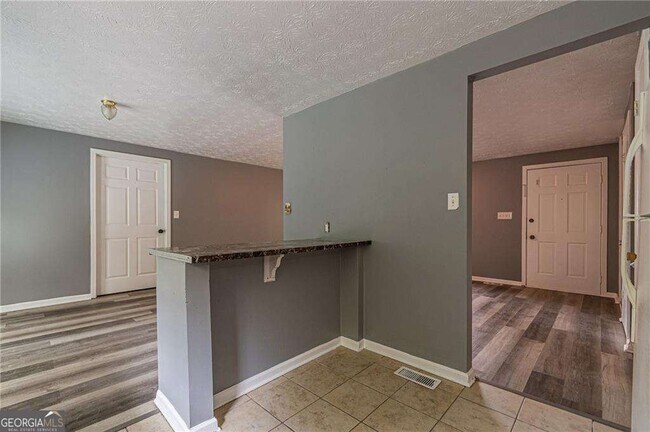 Building Photo - 806 Houndstooth Trail NW