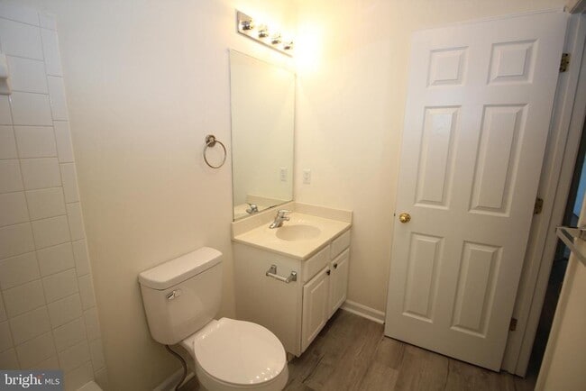 Building Photo - 43 Thomas Harmon Dr