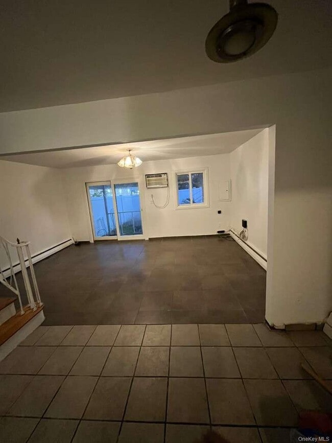 Building Photo - 24 McLaughlin Ave