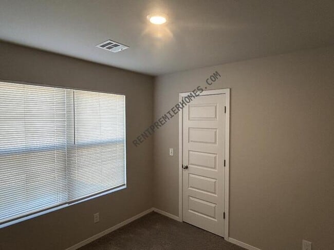 Building Photo - 29156 E 79th Pl S