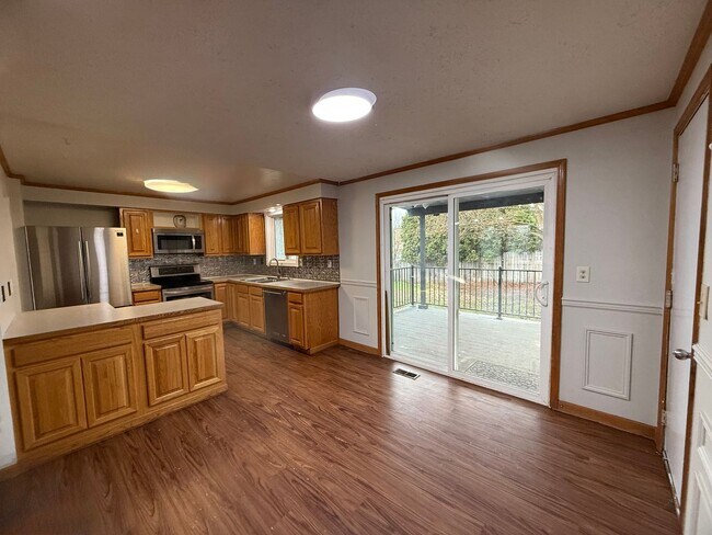 Building Photo - Quiet Cul-de-Sac | 3 Bed / 3 Bath + Bonus Rooms | Spokane Valley