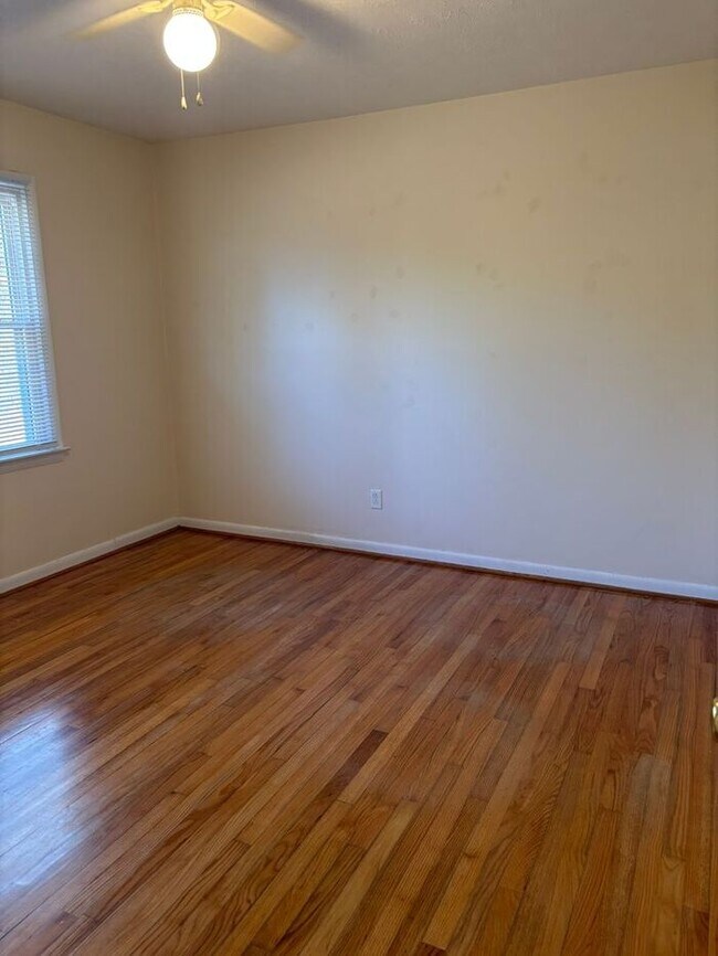 Building Photo - 7530 Decatur Dr