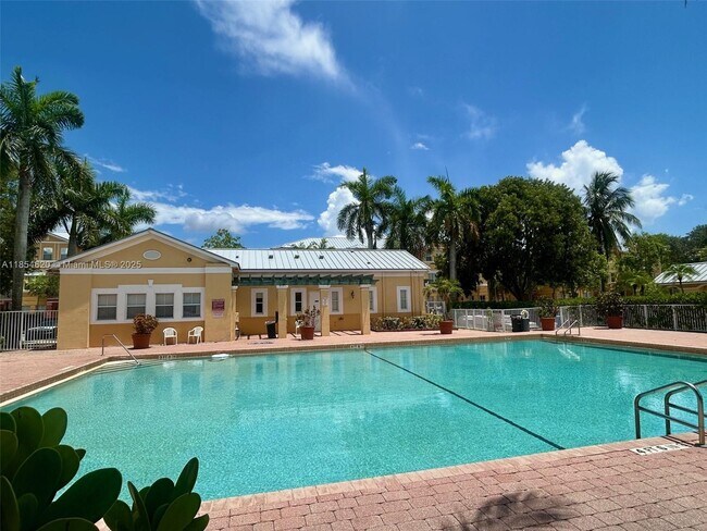 Building Photo - 1104 Shoma Dr