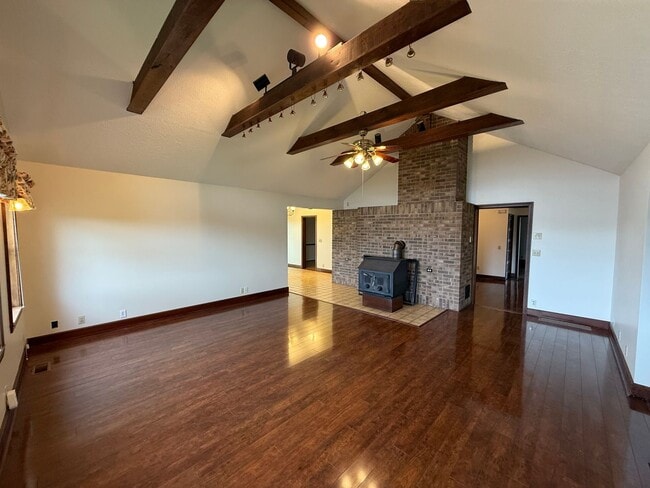 Building Photo - 3 Bedroom, 2 Bathroom House for Rent