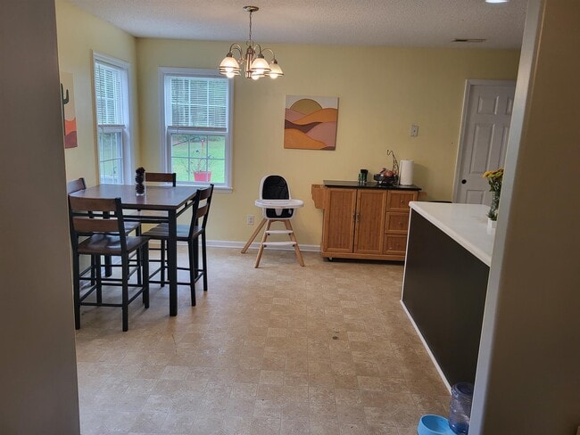 Building Photo - 124 Villa Park Dr