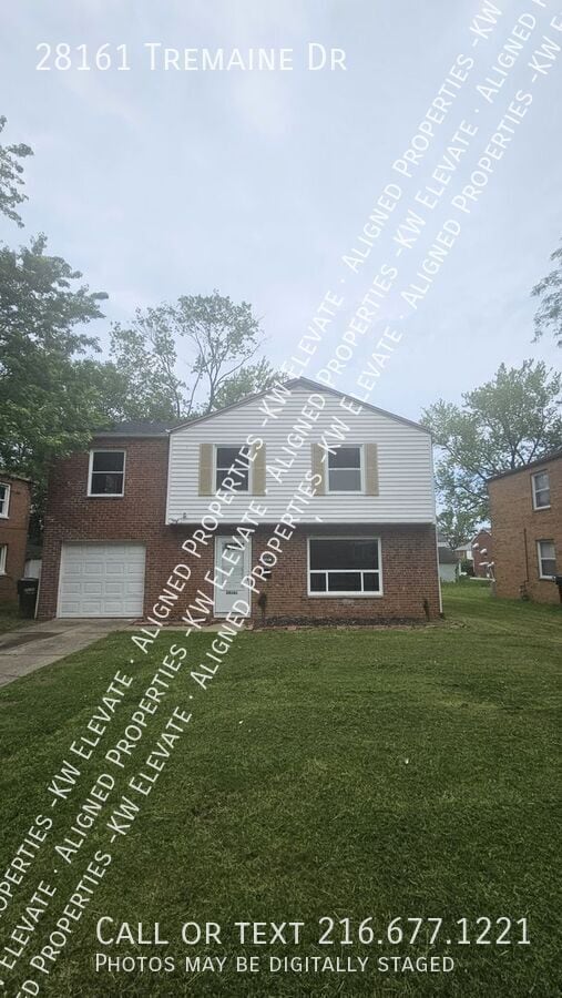Building Photo - 28161 Tremaine Dr