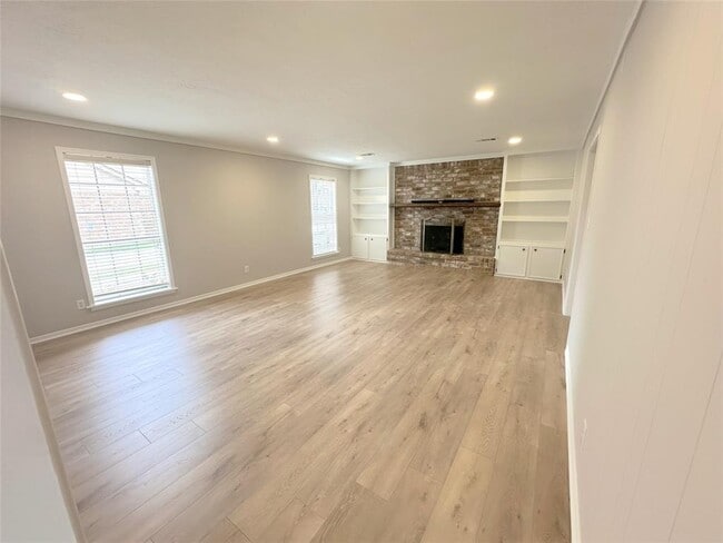 Building Photo - 714 Oder Ln