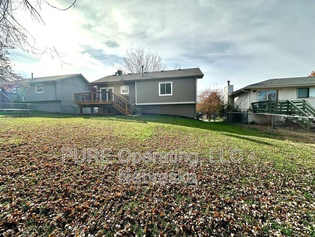 Building Photo - 8005 S 152nd St