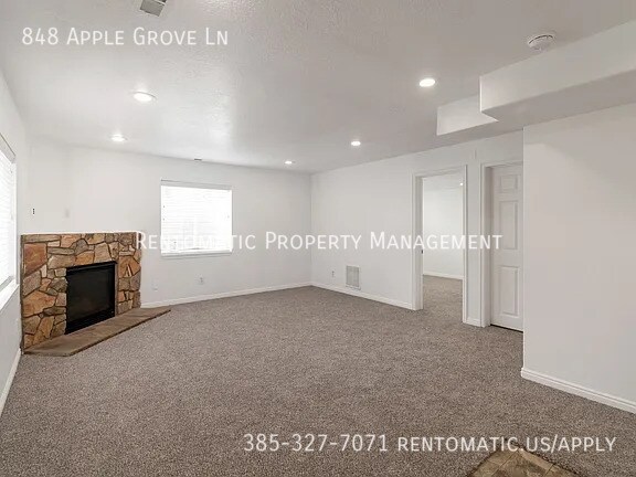 Building Photo - 848 Apple Grove Ln