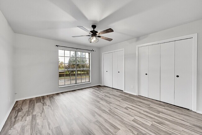 Building Photo - $1,700.00 - 2 Beds 1 Bath, Single Family H...
