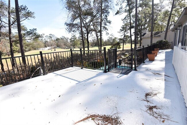 Building Photo - 102 S Timber Top Dr