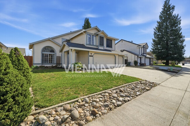 Building Photo - 2212 Thurton Dr