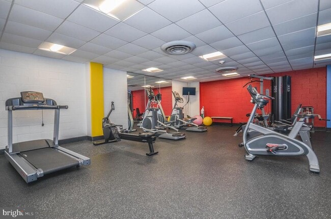 Building Photo - 4242 East-West Hwy