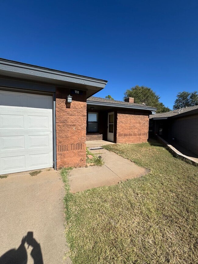 Building Photo - 11 Wagnon Dr