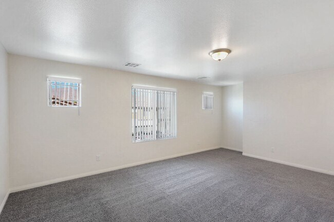 Building Photo - 4 Bedroom, with loft, North Las Vegas Home...