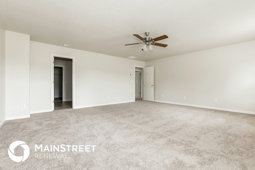 Building Photo - 3005 Pebble Creek Ln