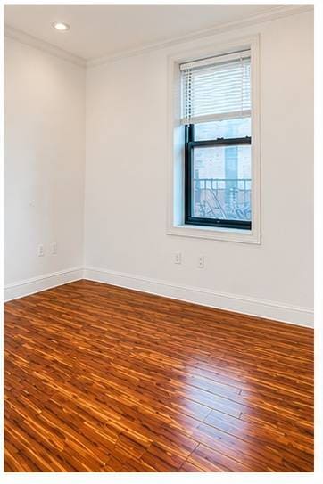 Building Photo - 21-15 33rd St