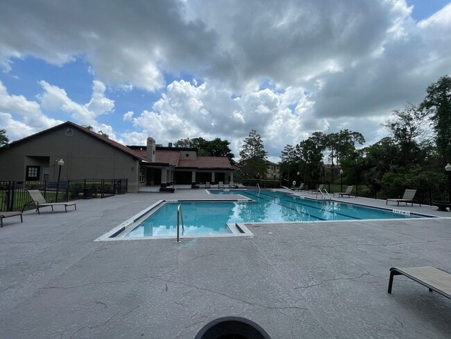 Building Photo - 2Br/ 2Ba Condo In Villa Medici - Available...
