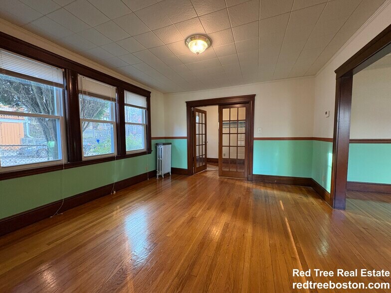 Building Photo - 155-157 Hillside St. Unit 2