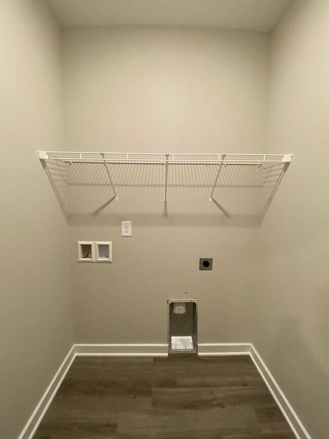 Building Photo - Home for Rent in Brookwood ... Available to View Now!!!