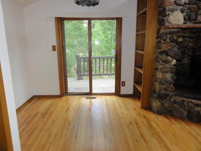 Building Photo - 12345 Bear Haven Rd