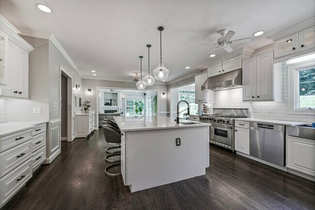 Building Photo - 5090 Hazel Ferguson Dr