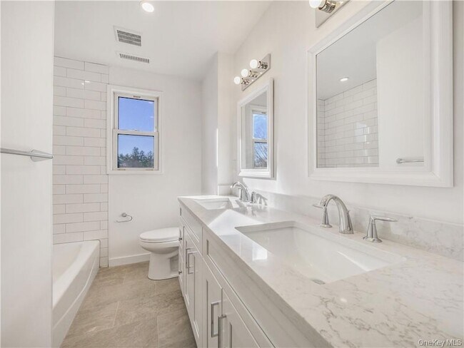 Building Photo - 29 Fremont St