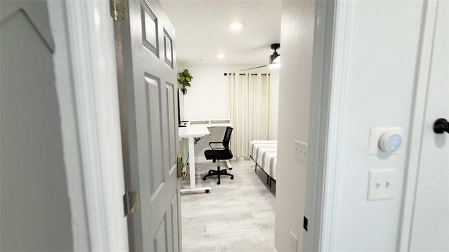 Building Photo - 1414 E Harding St