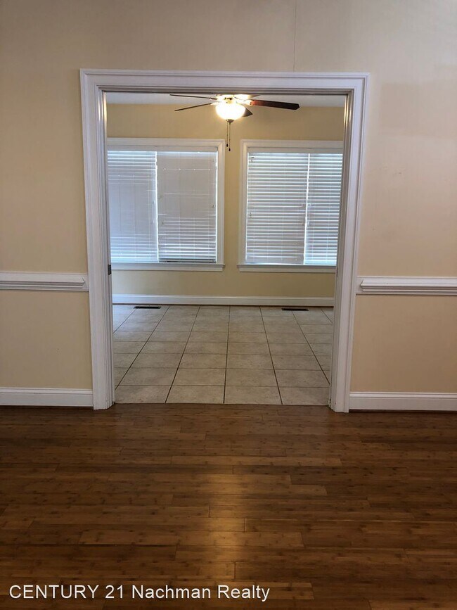 Building Photo - 5 br, 4.5 bath House - 116 Manhoac Run