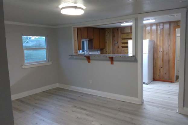 Building Photo - 7366 Meadowbrook Dr