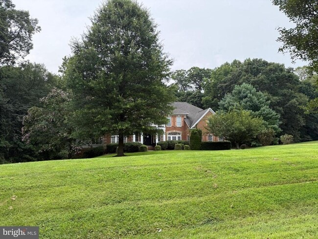 Building Photo - 1800 Eagles Ridge Ct\