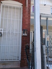 Building Photo - 1808 W 3rd St